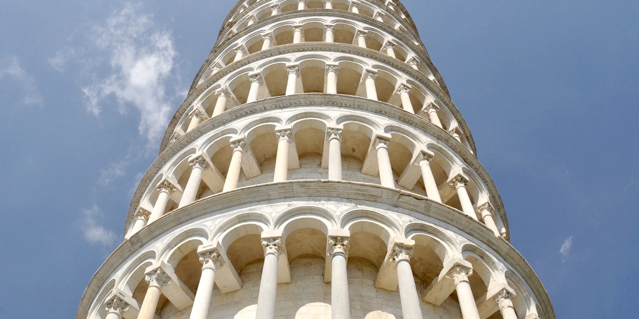 leaning-tower-pisa-stands.jpg